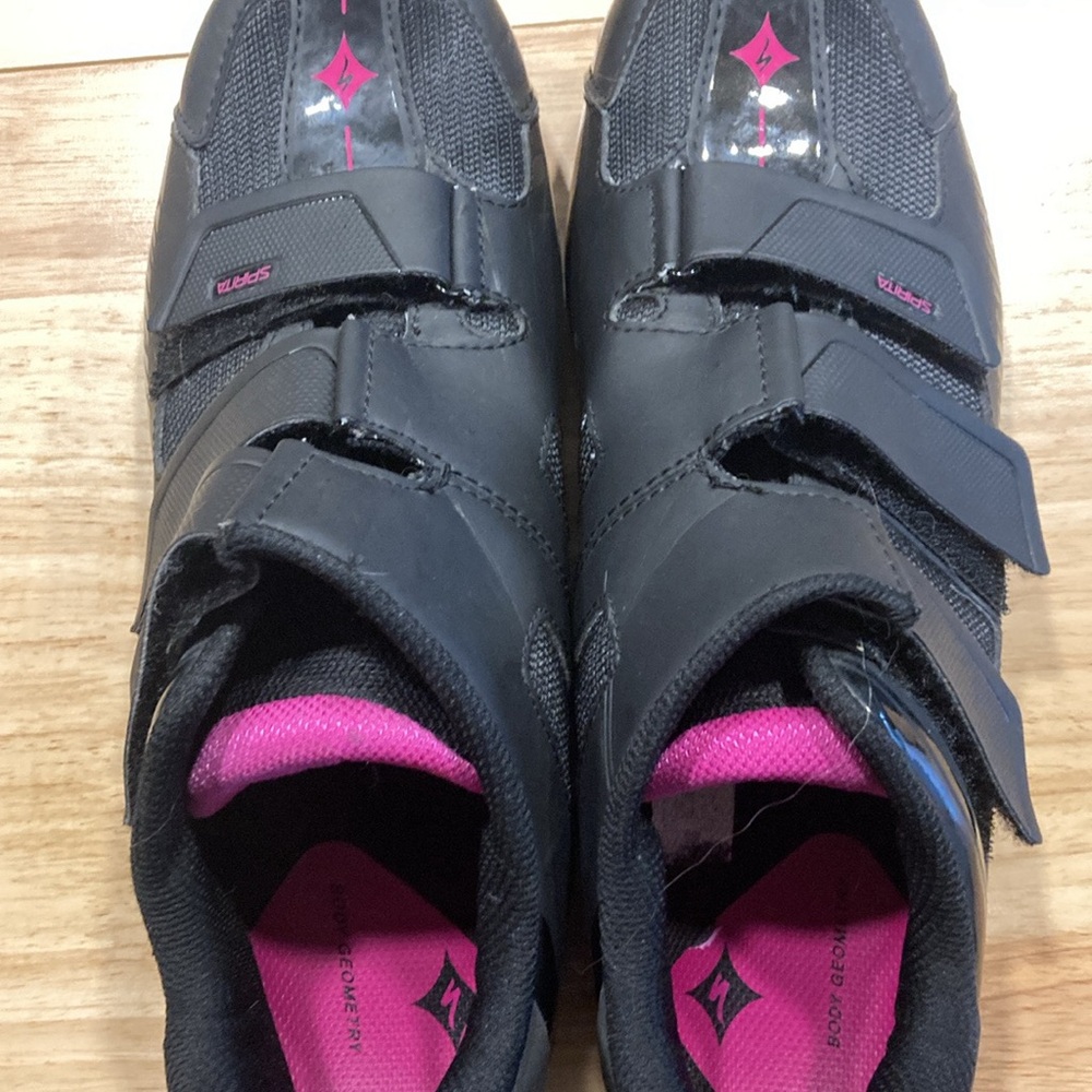 Women's Black and Pink Cycling Shoes size 10.5